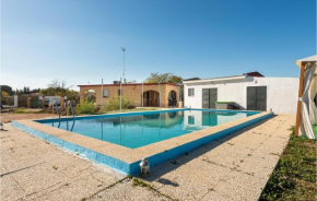Amazing home in Sanlucar La Mayor with WiFi, Outdoor swimming pool and 3 Bedrooms